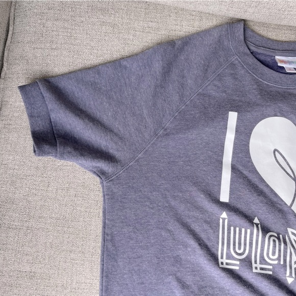 LuLaRoe lightweight short sleeve sweater - Picture 10 of 10